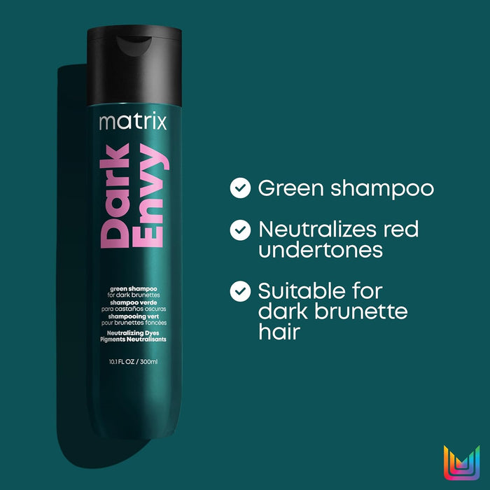 Matrix Total Results Dark Envy Green Shampoo is a green pigmented shampoo that neutralizes red undertones. Suitable for dark brunette hair
