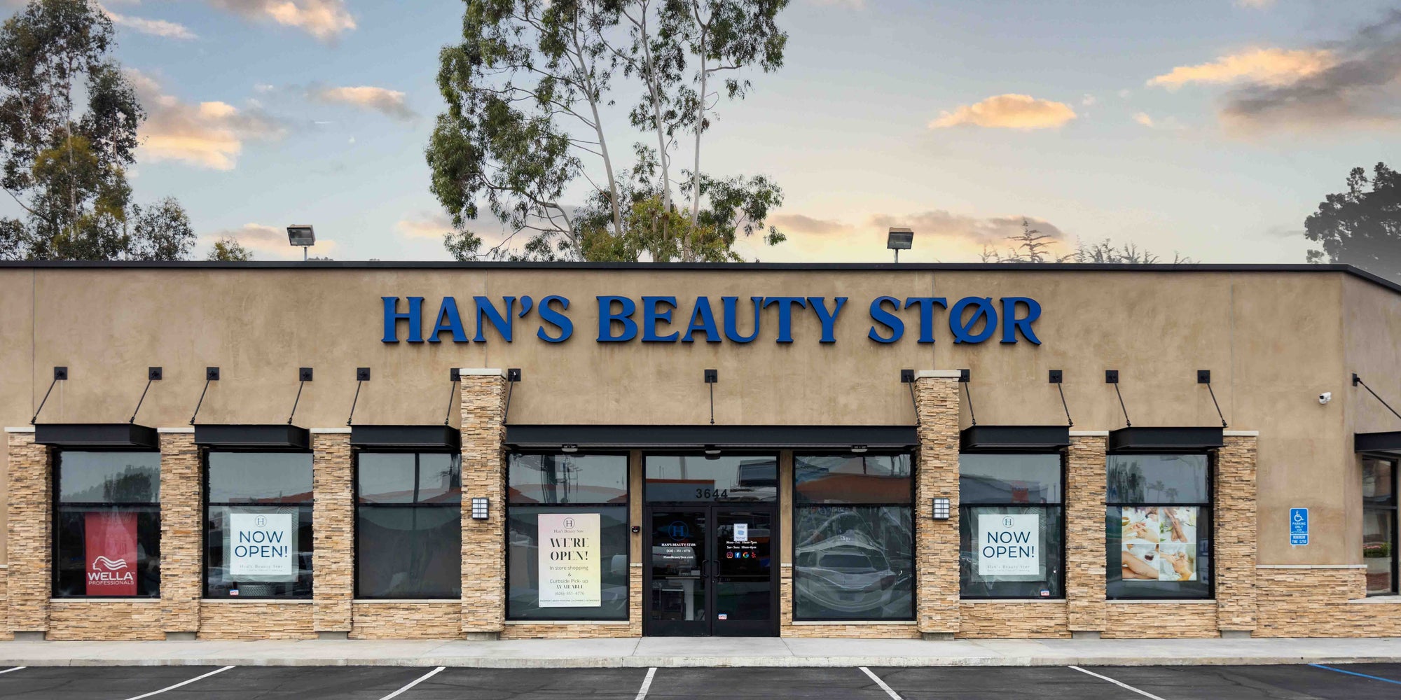 Image of the front of Han's Beauty Stor Pasadena location